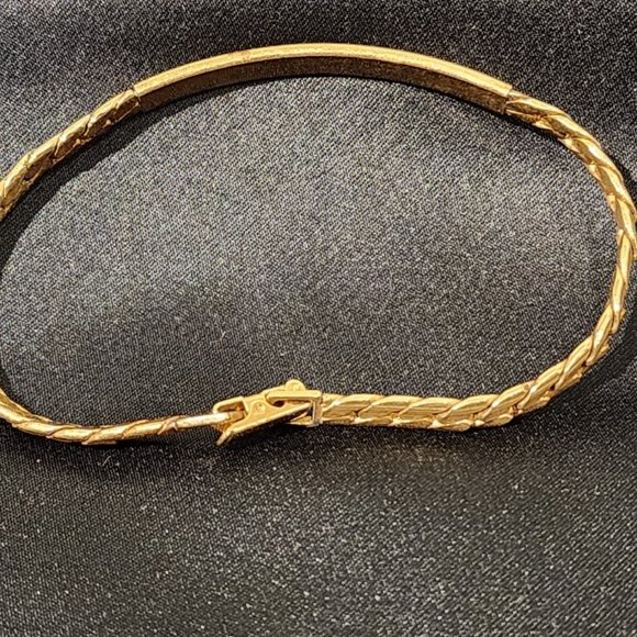 Vintage Avon Gold Tone Metal Chain Bracelet - Picture 5 of 7